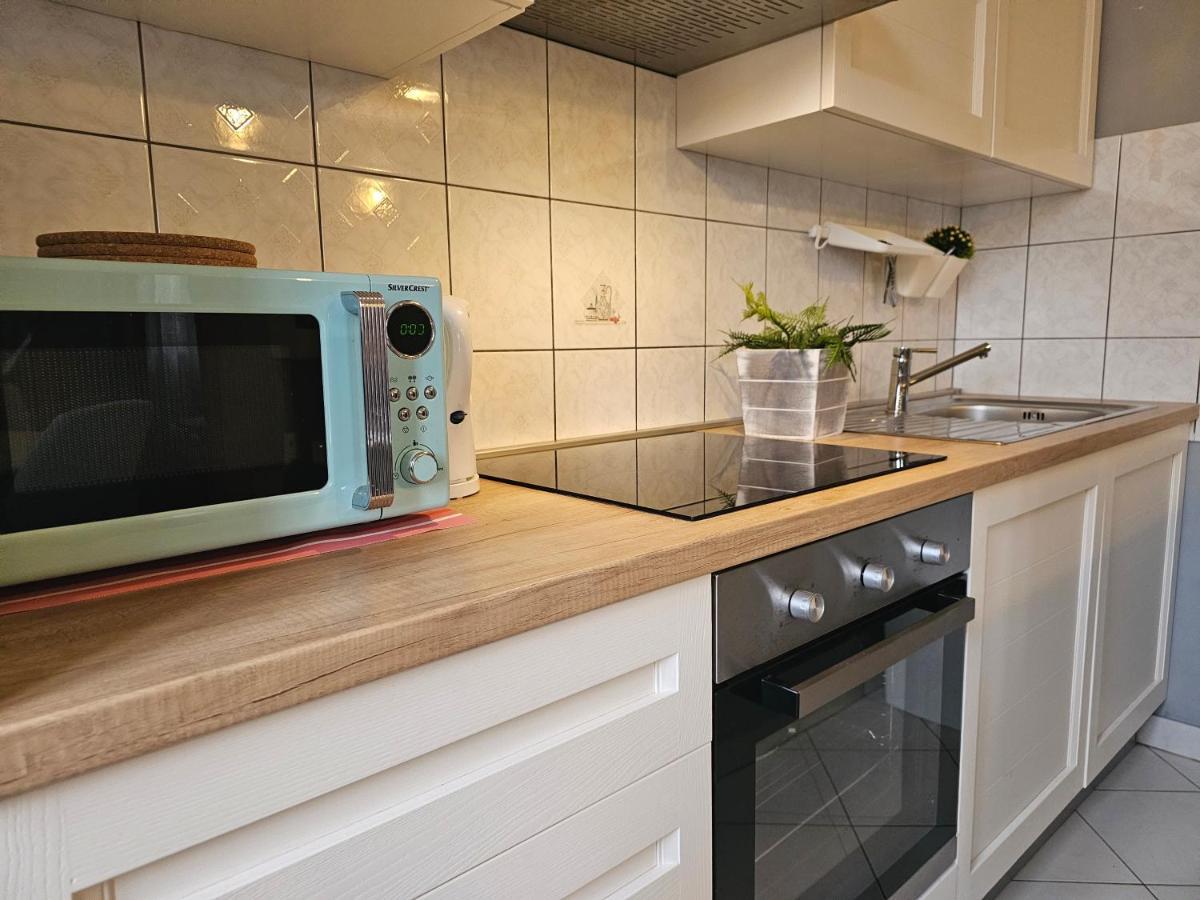Apartment Gloria Ровин Екстериор снимка